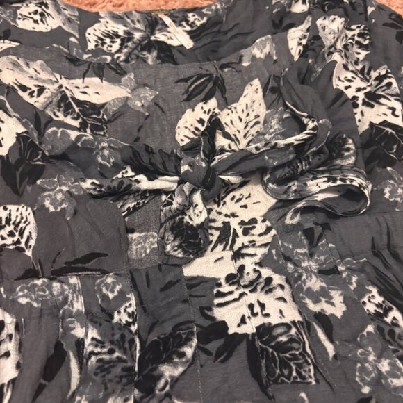 Free People Part Time Lover Short Dress Womens Size 8 Tie Front Gray Black White - Picture 4 of 8